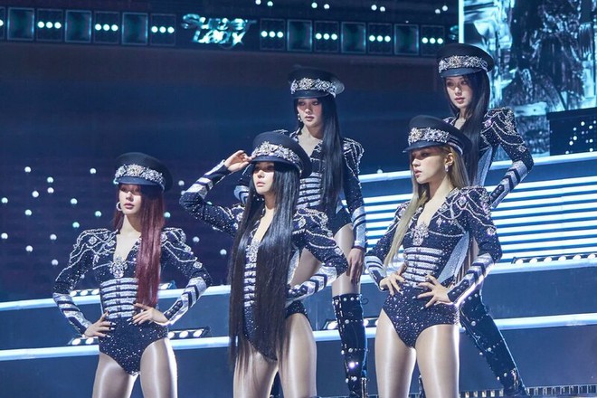 Nh&oacute;m nữ phải tự chi trả nửa kinh ph&iacute; quay MV l&ecirc;n đến... 10 tỷ đồng! - Ảnh 3.