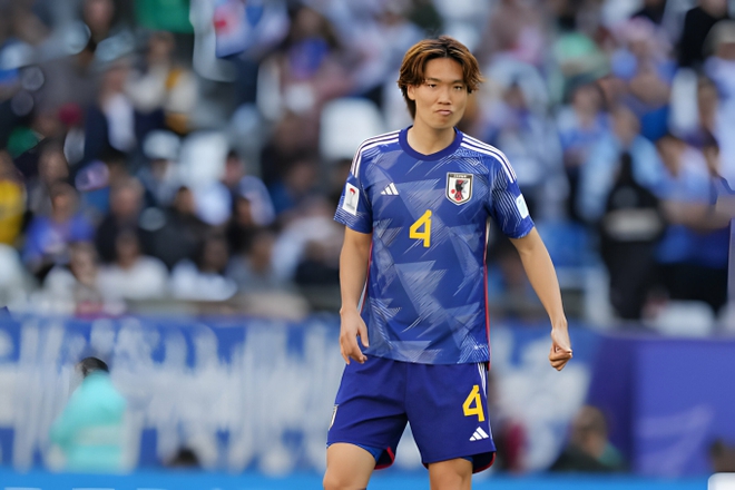 Tuyển Nhật Bản bị loại tại Asian Cup 2023, trung vệ 400 tỷ nghẹn ngào: Tôi không đáng được thi đấu - Ảnh 2.
