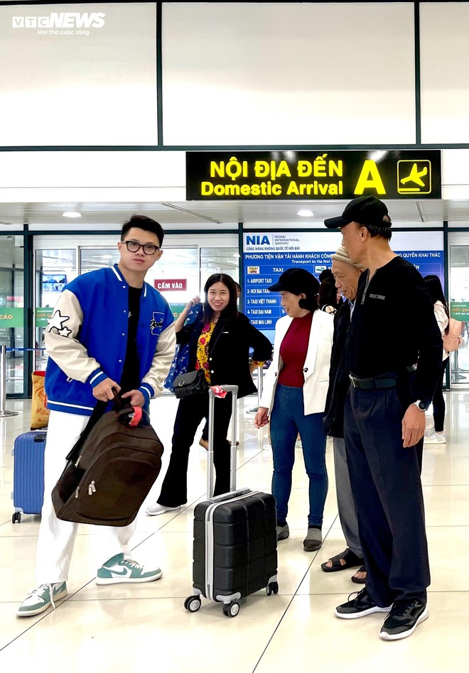 Sân bay Nội Bài vắng khách ngày cận Tết - Ảnh 6.