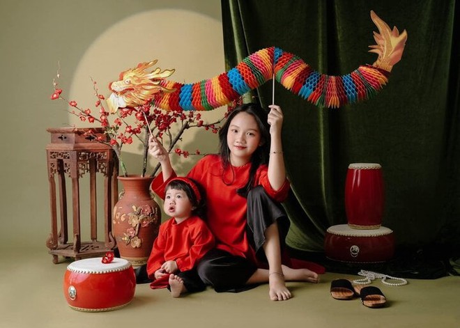 Giới trẻ đua nhau chụp ảnh Tết với rồng giấy - Ảnh 8.