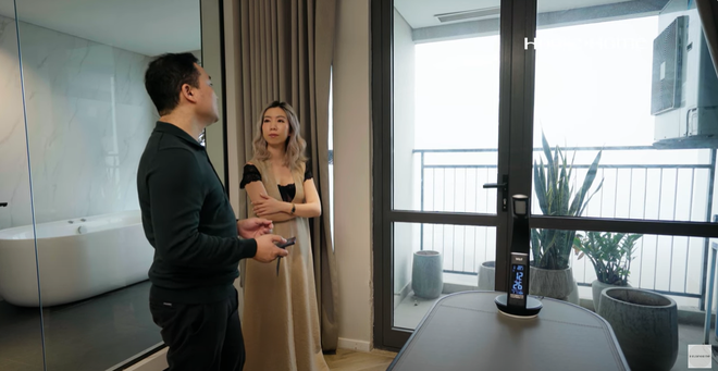 H&agrave; Linh Nghiện nh&agrave; đầu tư 8 tỷ l&agrave;m penthouse, ban c&ocirc;ng vướng cục n&oacute;ng điều h&ograve;a chiếm diện t&iacute;ch, khắc chế c&acirc;y xanh: KTS chỉ c&aacute;ch khắc phục t&agrave;i t&igrave;nh - Ảnh 2.