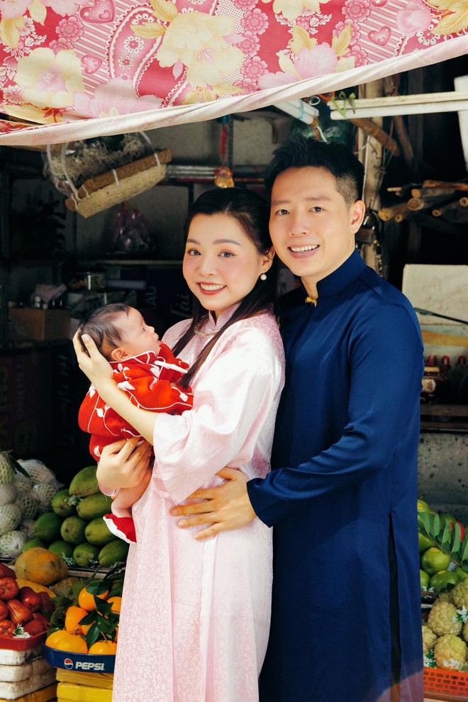 Gia đình nhỏ cùng nhau chụp ảnh Tết ở 4 địa điểm nổi tiếng tại TP HCM, tha hồ có loạt ảnh sống ảo - Ảnh 4.
