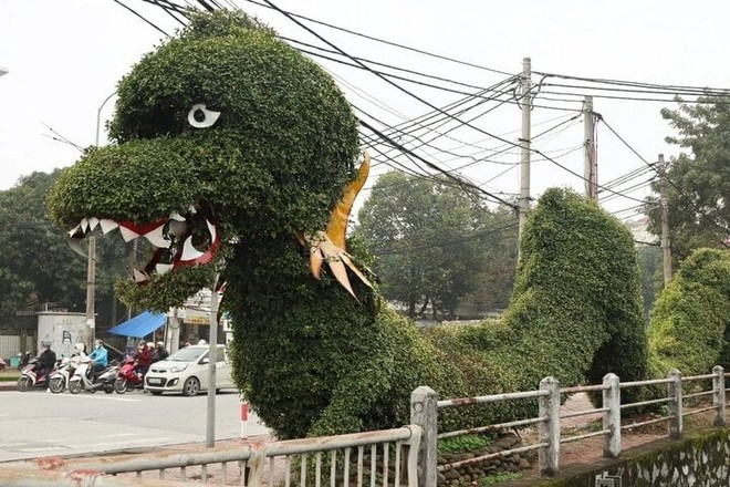 Những linh vật rồng bị dân mạng chê xấu dịp Tết Giáp Thìn 2024 - Ảnh 3.