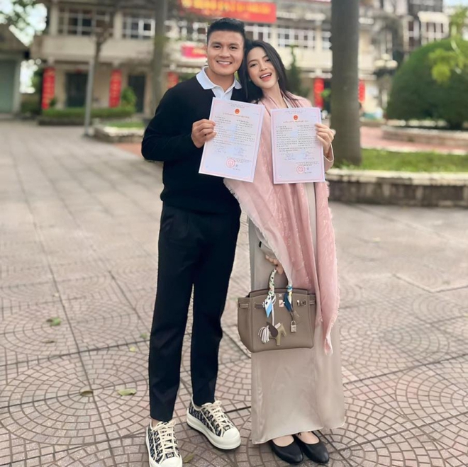 Kh&eacute;o như Chu Thanh Huyền: Vừa đăng k&iacute; kết h&ocirc;n với Quang Hải liền đưa mẹ chồng đi l&agrave;m đẹp đ&oacute;n Tết - Ảnh 2.