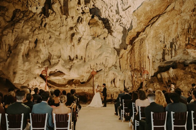 Độc lạ lễ cưới trong hang động Việt Nam - Ảnh 4.