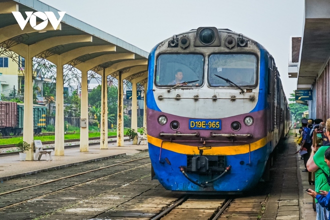 Chuyến tàu du lịch kết nối Huế - Đà Nẵng vận hành vào cuối tháng 3 - Ảnh 4.