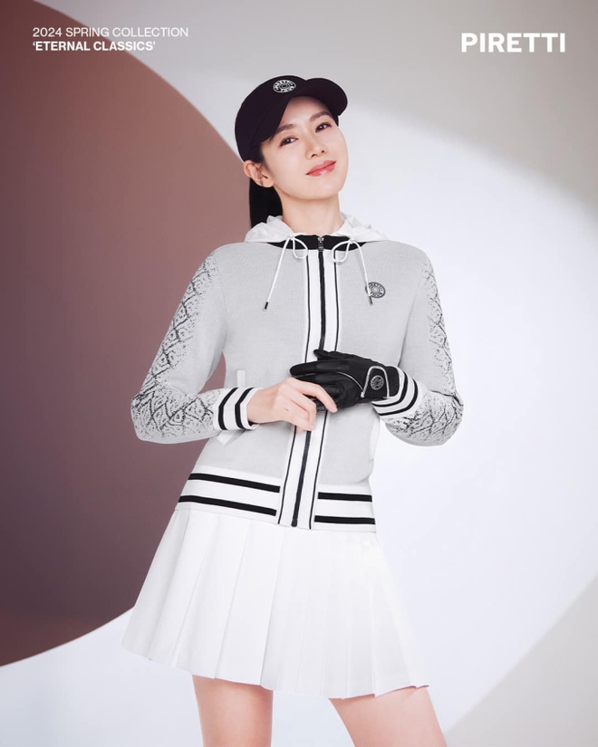 Cận cảnh nhan sắc của Son Ye Jin sau khi bị ch&ecirc; l&atilde;o ho&aacute; ở tuổi 42 - Ảnh 3.
