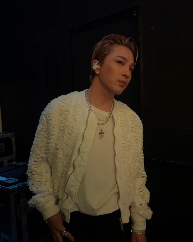 Daesung đ&atilde; hết c&ocirc; đơn: C&oacute; G-Dragon đến show cổ vũ, được Taeyang &ocirc;m chầm tr&ecirc;n s&acirc;n khấu - Ảnh 5.