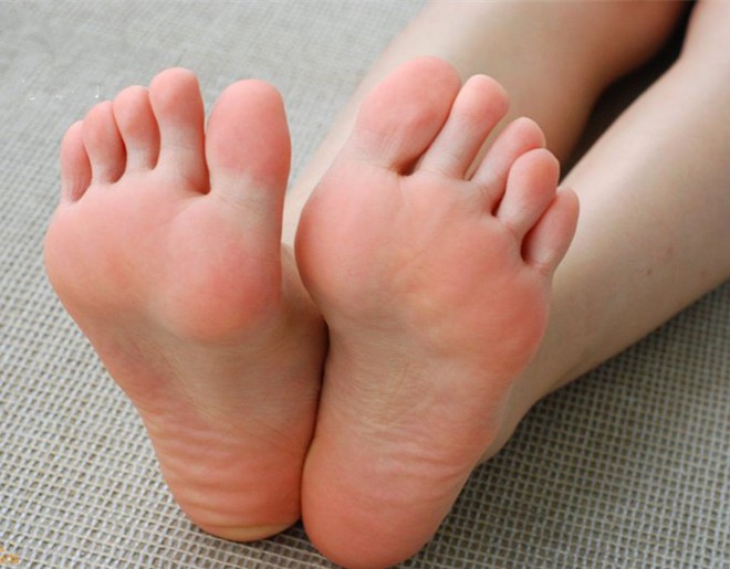 Người tuổi thọ ngắn thường có 3 dấu hiệu nhỏ này trên bàn chân: Hãy kiểm tra cơ thể mình ngay! - Ảnh 4.