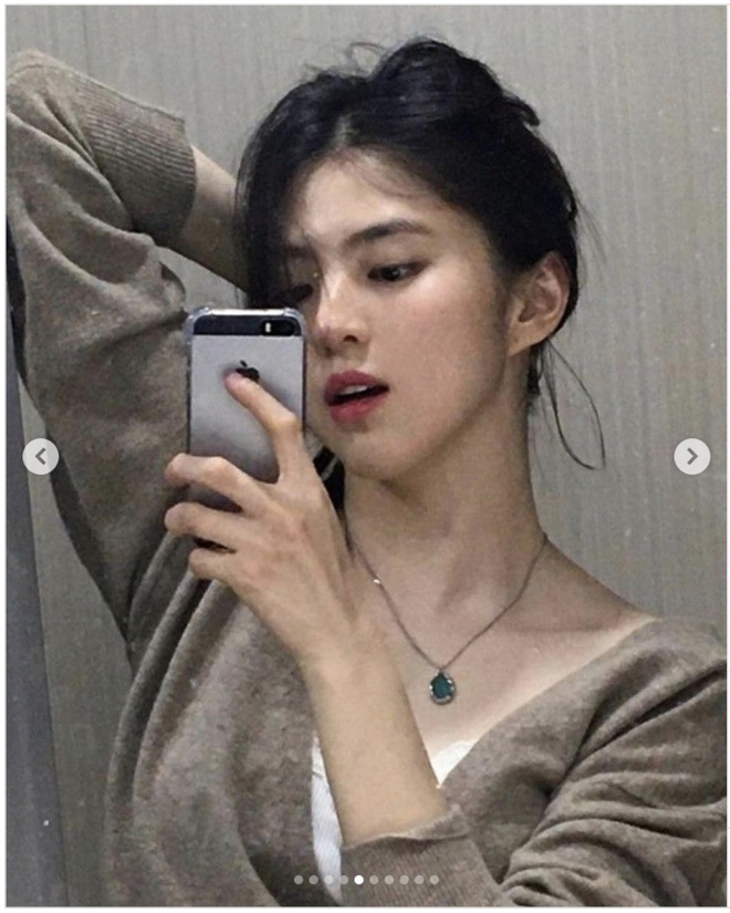 Bộ sưu tập điện thoại của Han So Hee, có Samsung nhưng không đáng kể, iPhone mới là chân ái! - Ảnh 1.