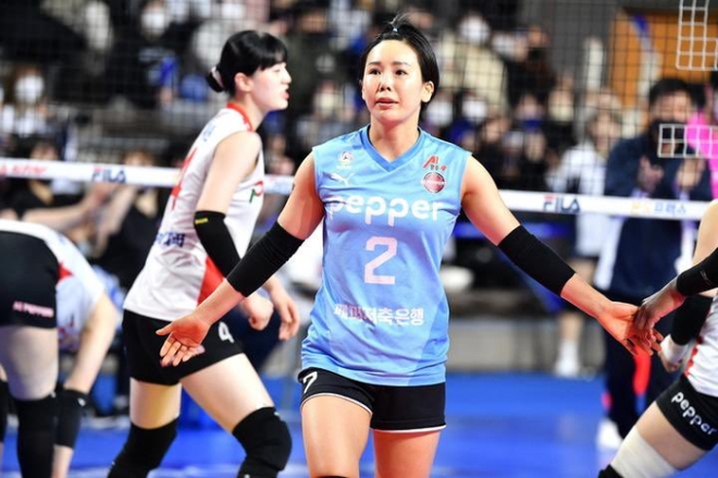 Thể thao Hàn Quốc liên tiếp nổ scandal: Hết Lee Kang-in đấm Son Heung-min lại đến kiều nữ bóng chuyền bị cấm thi đấu vì bắt nạt đàn em - Ảnh 4.