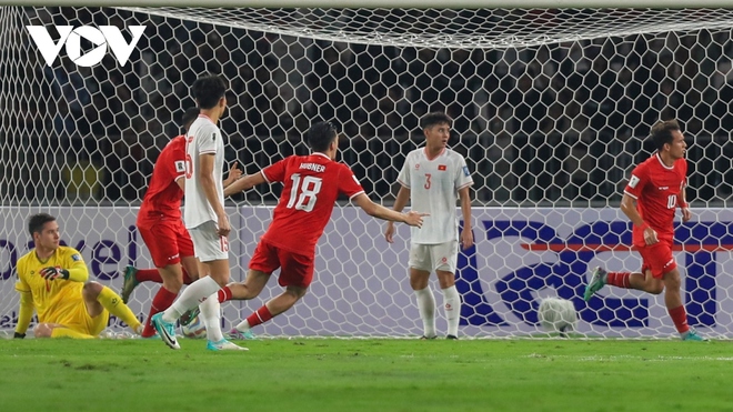 Bình luận ĐT Indonesia 1-0 ĐT Việt Nam: 90% rồi thầy Troussier ơi! - Ảnh 1.