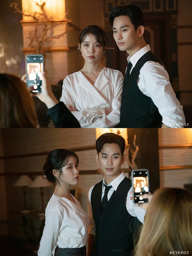 IU - Kim Soo Hyun: Đôi bạn thân quyền lực của làng giải trí, đến drama tình ái cũng giống nhau không ngờ! - Ảnh 2.