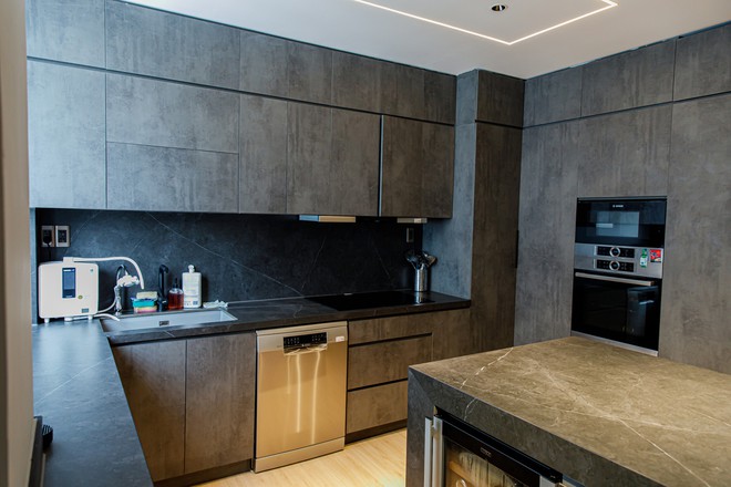 Trí Thịt Boà và Hà My chi hơn 11 tỷ mua penthouse rồi đập sửa lại