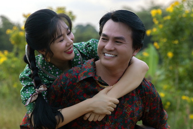 Phim Việt vừa trở lại rạp đã được khen đáng xem, dàn cast tạo nên tiệc diễn xuất đầy xúc động - Ảnh 8.