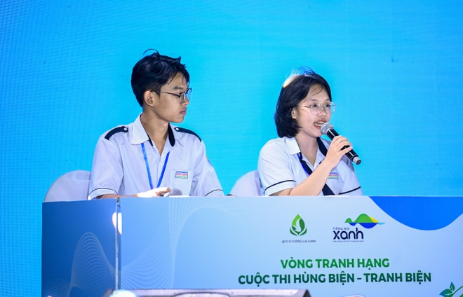 Chung kết Tiếng nói Xanh lần đầu tiên: Khi học sinh tranh biện về giải quyết thách thức môi trường - Ảnh 2.