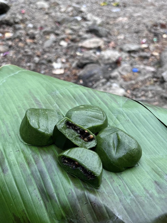 Món bánh đặc sản làm từ loài rau mùa xuân, ăn không chỉ đẹp da mà còn điều hòa khí huyết, chống đau đầu khi giao mùa - Ảnh 3.