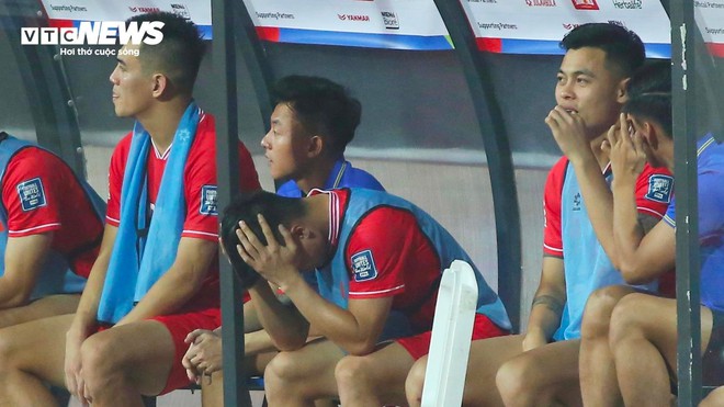 99 phút HLV Troussier hoá tượng đá nhìn tuyển Việt Nam thua thảm Indonesia - Ảnh 10.