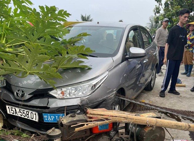 Hải Phòng: Xe tập lái tông người đàn ông đang ngồi bên đường - Ảnh 2.