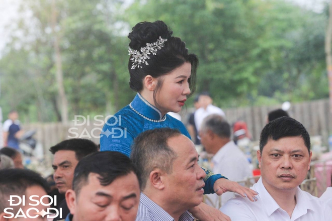 Quang Hải xuất hiện cực bảnh bao, cùng bố mẹ tất bật chuẩn bị cho đám cưới với Chu Thanh Huyền - Ảnh 5.