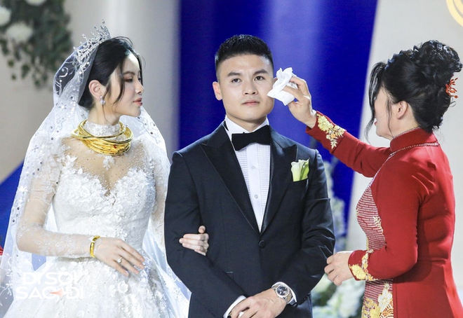 Chú rể Quang Hải được mẹ và Chu Thanh Huyền cùng chăm sóc, vợ luôn miệng nhắc một điều cực quan trọng - Ảnh 5.
