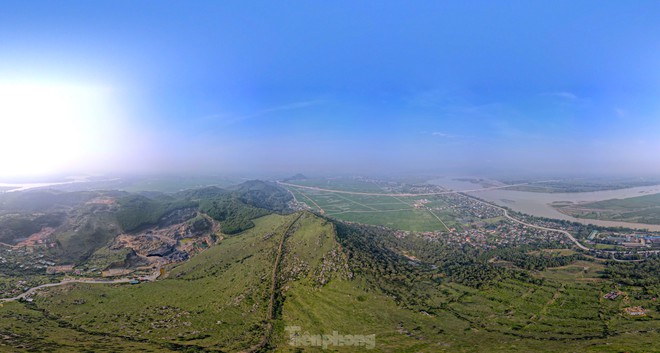 Kh&aacute;m ph&aacute; th&agrave;nh cổ bị l&atilde;ng qu&ecirc;n tr&ecirc;n n&uacute;i Lam Th&agrave;nh - Ảnh 3.