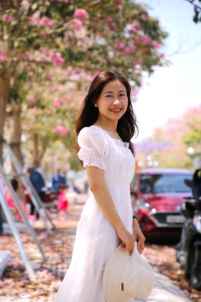 M&ecirc; mẩn đường hoa k&egrave;n hồng đẹp như tranh ở miền T&acirc;y - Ảnh 4.