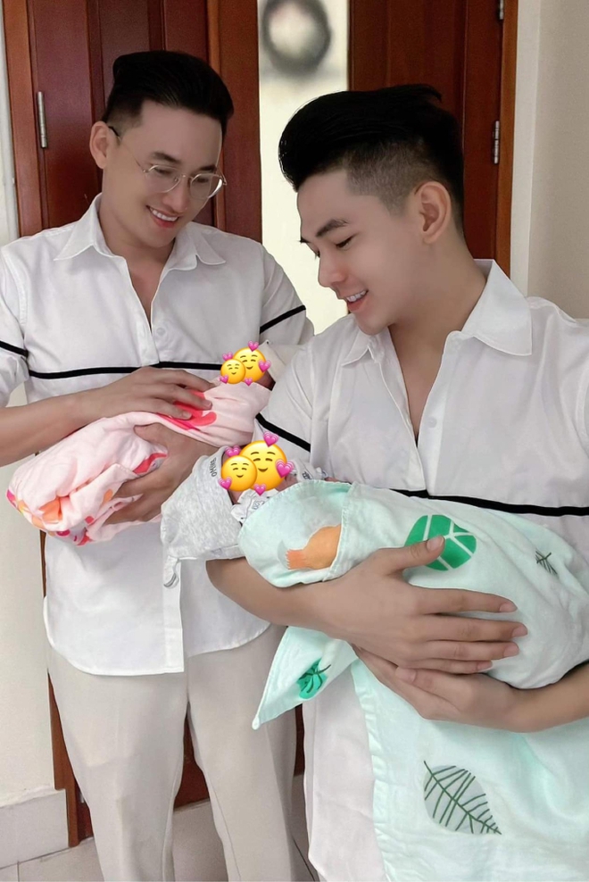 Showbiz Việt có đôi LGBT gắn bó 1 thập kỷ: Sở hữu khối tài sản khủng, chi tiền tỷ đón nhóc tỳ song sinh - Ảnh 2.