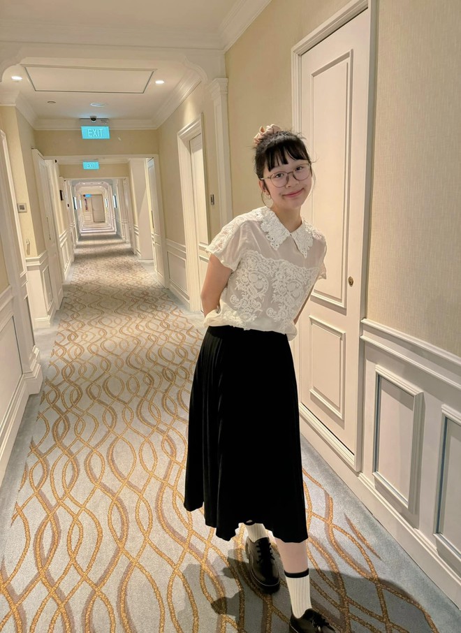 Nữ MC VTV hộ tống con gái 12 tuổi sang Singapore hiện thực hóa ước mơ: Sở hữu cặp vé VIP quyền lực, check-in khách sạn 5 sao nức tiếng - Ảnh 14.