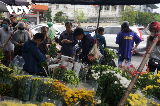 “Hốt bạc” nhờ làm bánh trôi, bánh chay bán dịp Tết Hàn thực - Ảnh 4.