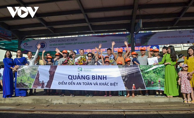 Cần khởi động lại chiến dịch Người Việt Nam đi du lịch Việt Nam - Ảnh 1.