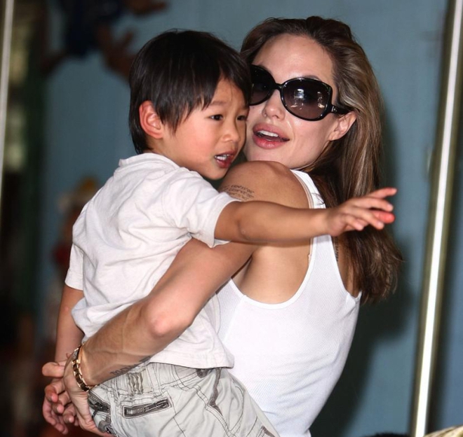 Angelina Jolie và Brad Pitt có 3 người con nuôi nhưng tại sao cậu con trai người Việt - Pax Thiên lại nổi tiếng nhất? - Ảnh 3.