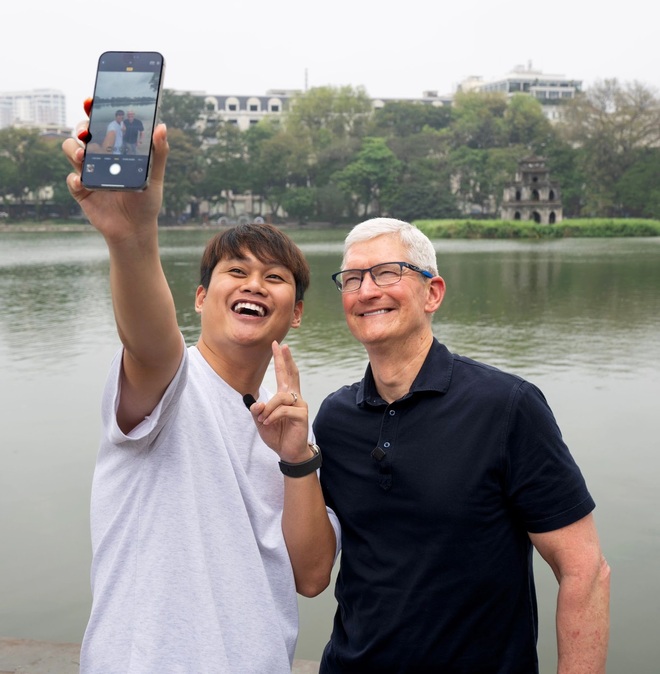 Duy Thẩm sau buổi gặp gỡ, trò chuyện, selfie với CEO Tim Cook: Vui, Tự hào, hồi hộp! - Ảnh 1.