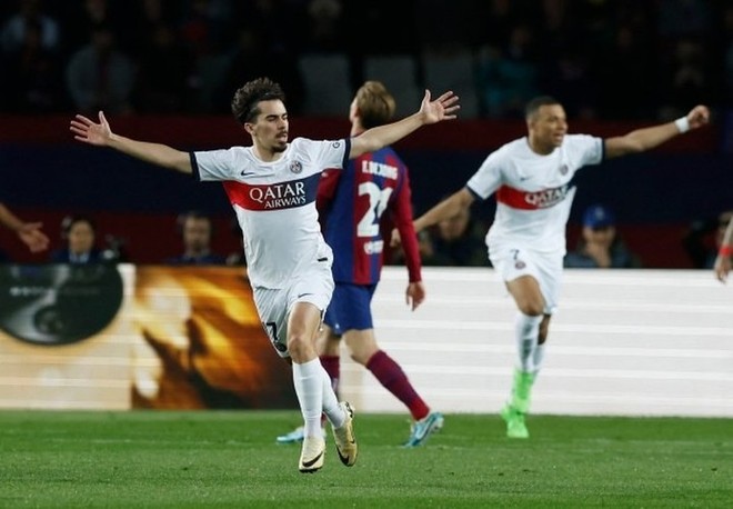 PSG ngược dòng điên rồ trước Barca để vào bán kết C1 dù bị dẫn trước 2 bàn 8 Chùm ảnh: PSG ngược dòng khó tin trước Barcelona, vào bán kết Champions League - Ảnh 8.