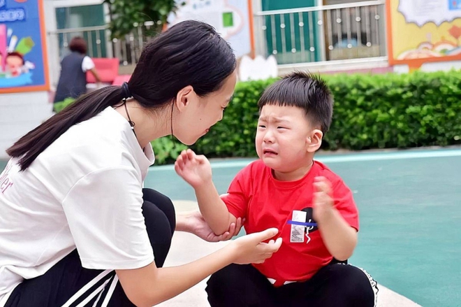 Bất hạnh lớn nhất của một đứa trẻ không phải nghèo khó mà là cha mẹ cứ phơi bày 3 bí mật này của chúng ra - Ảnh 2.