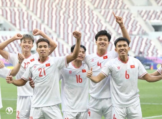 Lập siêu phẩm giúp U23 Việt Nam hạ U23 Malaysia, Khuất Văn Khang nói khiêm tốn - Ảnh 1.