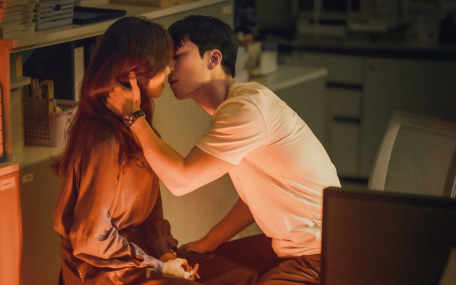 Lại có một phim lãng mạn Hàn siêu hay: Tình đầu Hyun Bin yêu phản diện xuất sắc nhất 2023 - Ảnh 1.