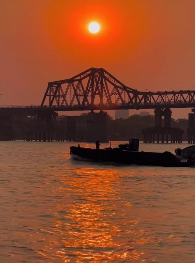 Điểm săn hoàng hôn mới toanh tại Hà Nội: Chuẩn "view triệu đô", được dự đoán sẽ hot nhất mùa lễ này! - Ảnh 2.