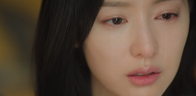 Queen of Tears tập 14: Kim Soo Hyun - Kim Ji Won có cảnh phim bùng nổ cảm xúc, phản diện khiến netizen tức sôi máu - Ảnh 8.