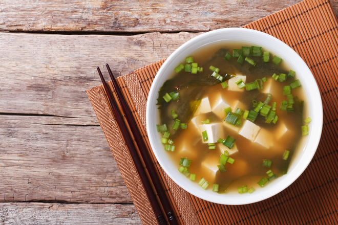 6 thực phẩm người Nhật trăm tuổi ăn mỗi ngày để sống thọ hơn, kiểm soát đường huyết, chống lão hóa: Việt Nam có bán - Ảnh 2.