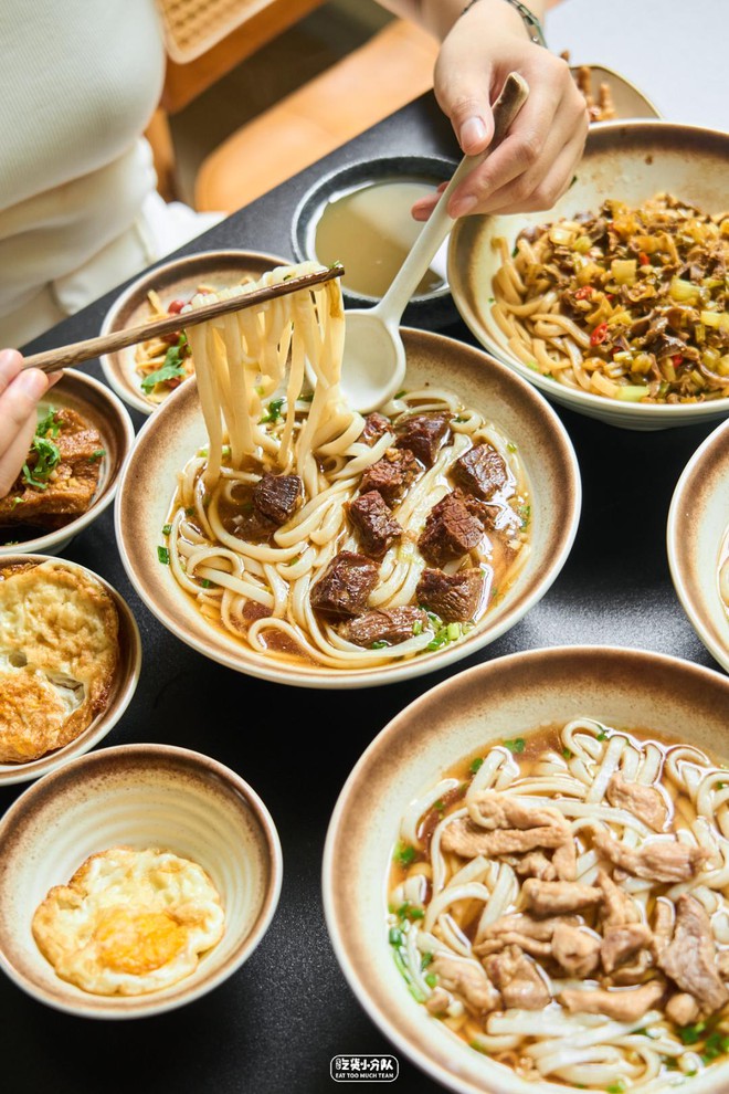 Khám phá ẩm thực vỉa hè của các bà dì Thượng Hải: Những quầy hàng gắn liền với tuổi thơ bao thế hệ - Ảnh 10.
