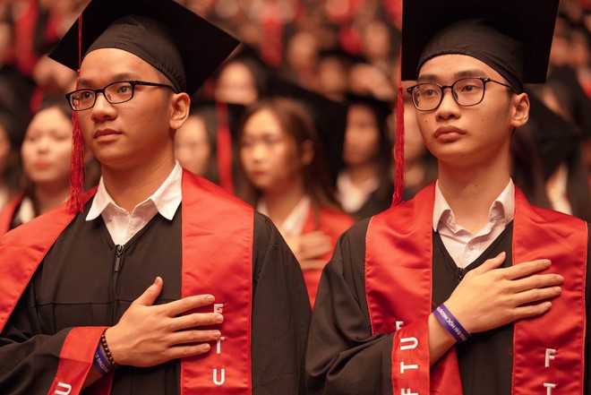 Toàn cảnh lễ trao bằng tốt nghiệp của hơn 1.300 sinh viên tại ngôi trường được mệnh danh Harvard Việt Nam - Ảnh 11.