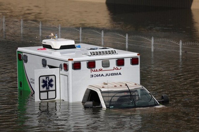 Lũ lụt ở Dubai - Minh chứng thất bại trong chống biến đổi khí hậu toàn cầu - Ảnh 1.