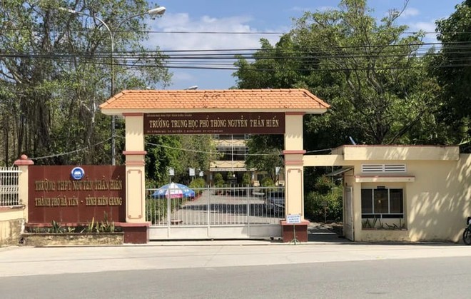 Khai trừ Đảng thầy gi&aacute;o l&agrave;m học sinh c&oacute; thai - Ảnh 1.