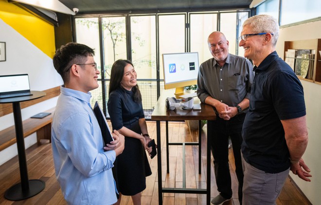 Apple cần iPhone 250 USD để tăng doanh số, nhưng không muốn tạo ra sản phẩm rẻ tiền, tệ hại đi ngược triết lý của Steve Jobs - Ảnh 3.