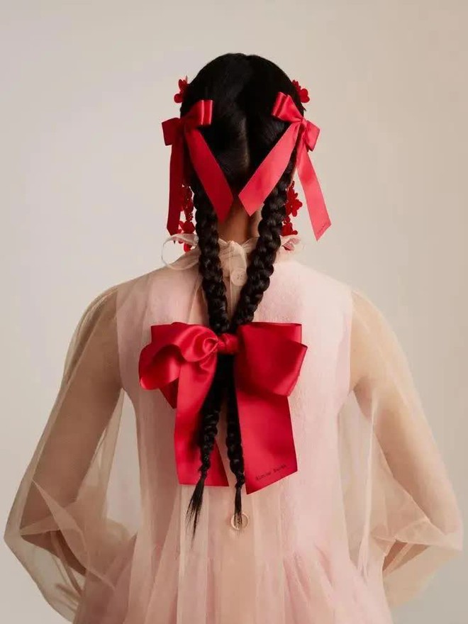 2 món đồ nên diện đi du lịch hè này, vừa trẻ trung lại cực kỳ thời trang, chụp ảnh "sống ảo" thì hết ý - Ảnh 2.