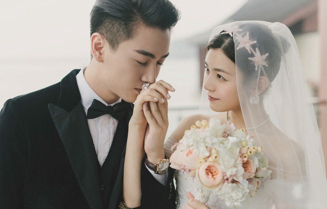 Sóng gió hôn nhân của Dương Quá - Tiểu Long Nữ Cbiz: Bị đồn ly hôn suốt 8 năm, từ vợ đến chồng đều dính lùm xùm ngoại tình - Ảnh 2.