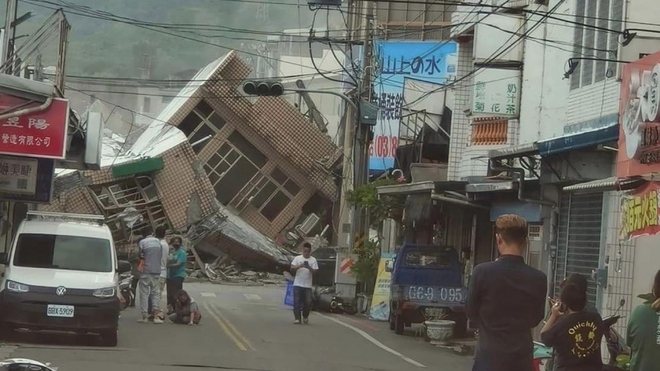 Đài Loan (Trung Quốc) tiếp tục hứng chịu nhiều trận động đất - Ảnh 1.