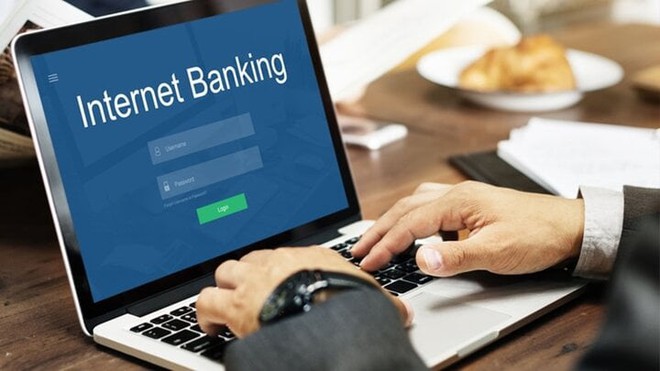 Tài khoản Internet Banking bị khóa có được rút và nhận tiền? - Ảnh 1.