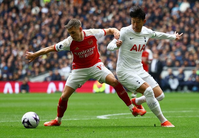 Kết quả Ngoại Hạng Anh: Thắng kịch tính Tottenham, Arsenal giữ ngôi đầu - Ảnh 2.